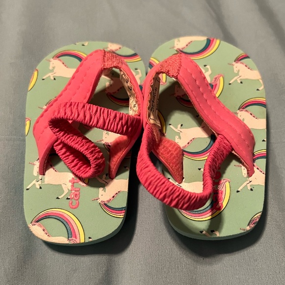 Unicorn 🦄 & Rainbow 🌈 Flip Flops - Picture 2 of 5